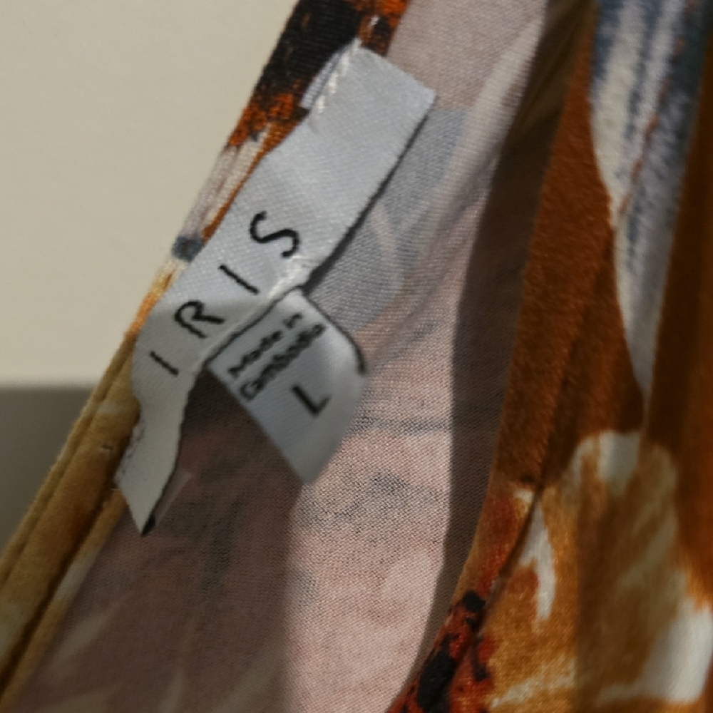 Iris Brown and White Sheath Dress with 3/4 Sleeves - Picture 2 of 3